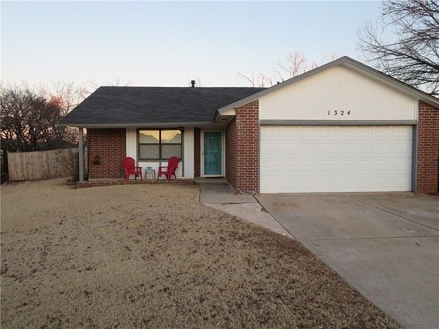 1st image of 1324 Noel Dr