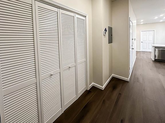 3rd image of 565 W Side Ave #4