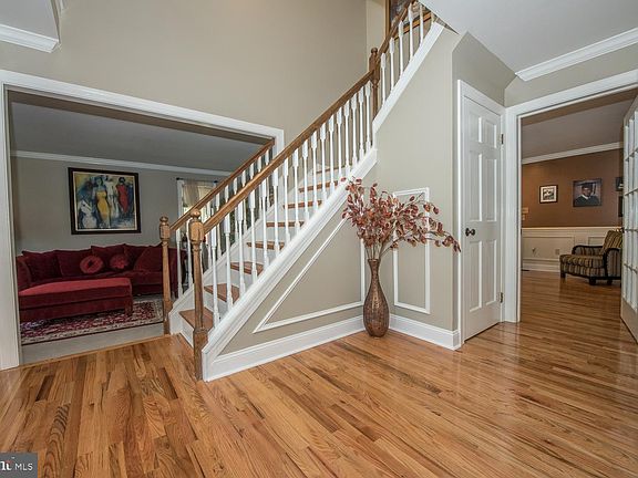 3rd image of 8615 Thomas Mill Dr