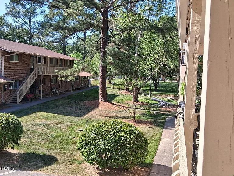 130 S Estes Dr #G-5 — Photo 3