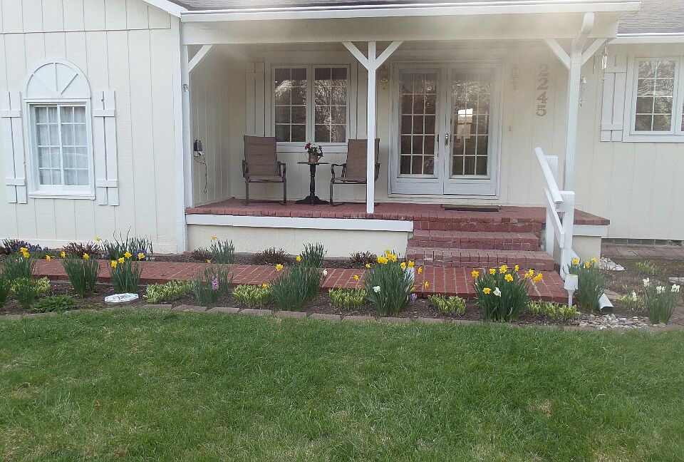 2nd image of 2245 Welch Rd