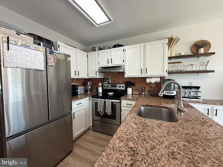 434 Pleasant Valley Dr — Photo 6