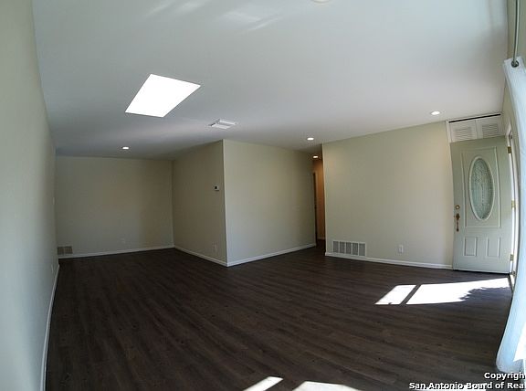 4th image of 1010 North Blvd