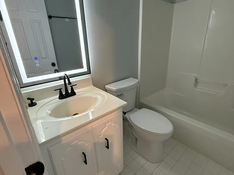116 Sandstone Blvd — Photo 5