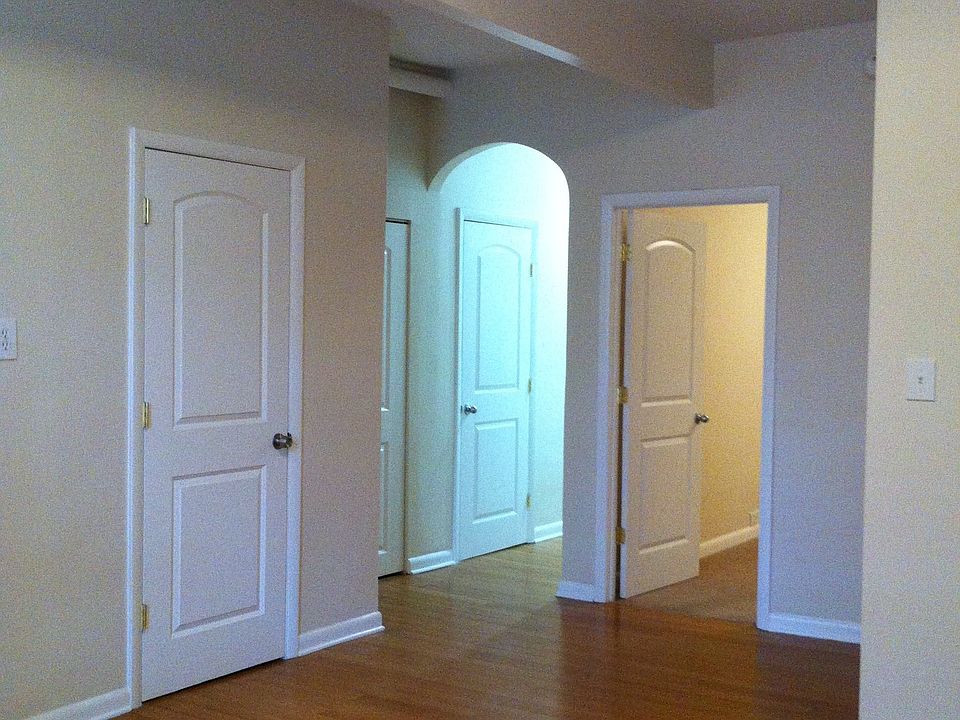 Building Photo 3