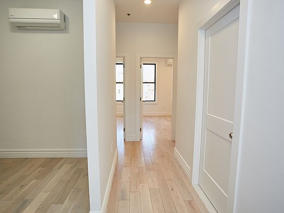 5th image of 30-11 23rd St #2