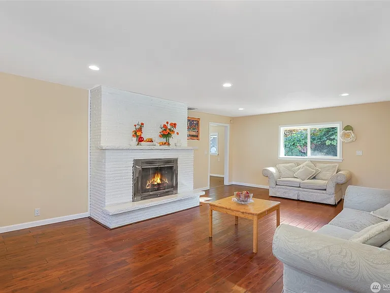 3540 S 200th St — Photo 8