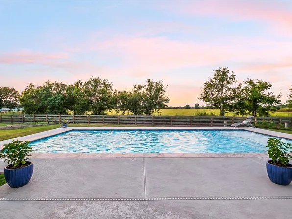 11834 Bisonte St, Needville, TX 77461