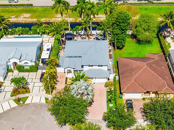 4th image of 2776 SW 143rd Pl