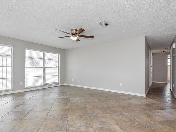 3rd image of 7234 Northbridge Blvd