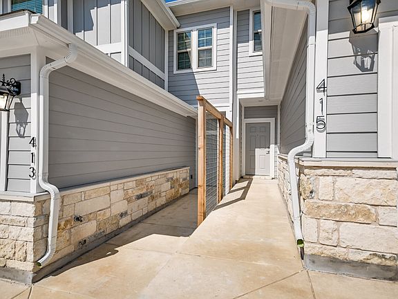 2nd image of 415 Parkline Dr