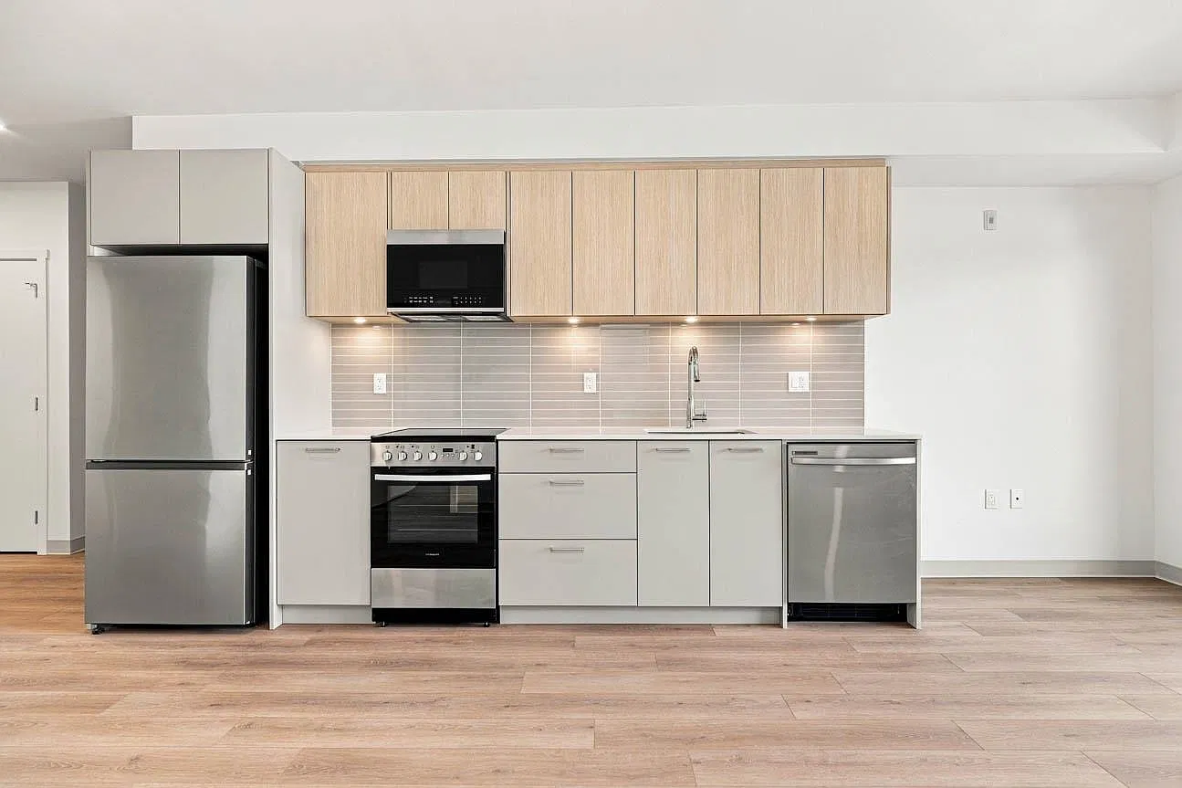 2 bed, 720 sqft, $3,275 — Photo 3
