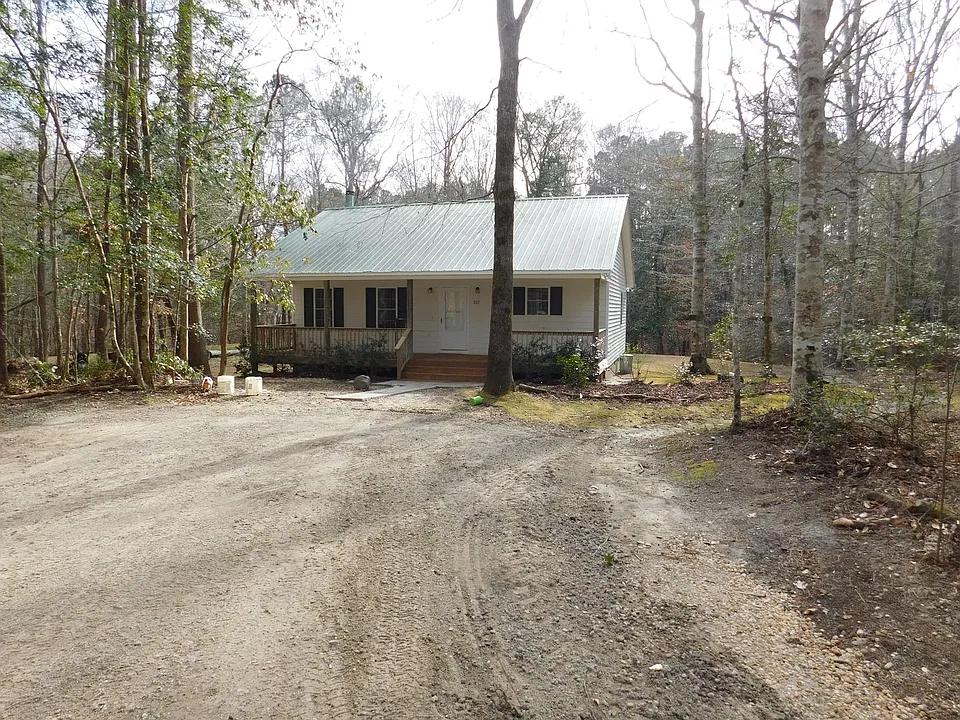 273 Scott Farm Ln