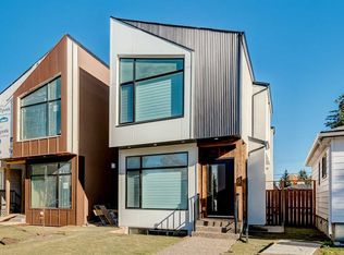 1440 W 29th St SW, Calgary, AB T3C 1M2