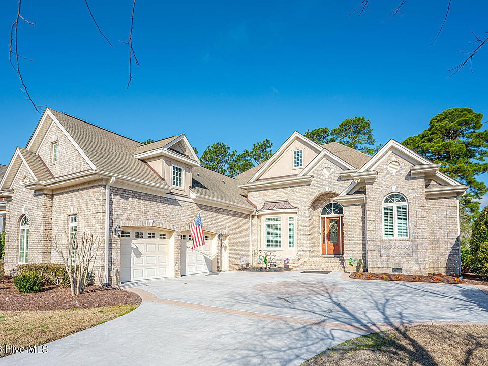 1st image of 565 Westchester Place SW