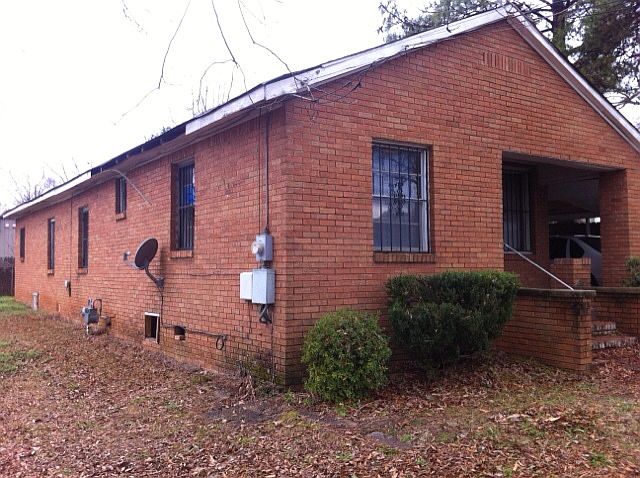 2nd image of 808 31st Ave
