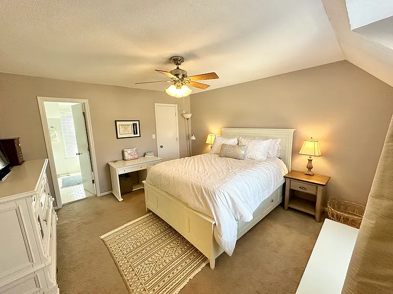 10220 Foster St — Photo 12