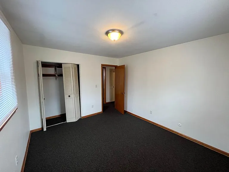 1310 Maryland Ave E — Photo 10