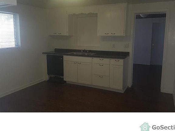 5th image of 2320 Ivey Ln