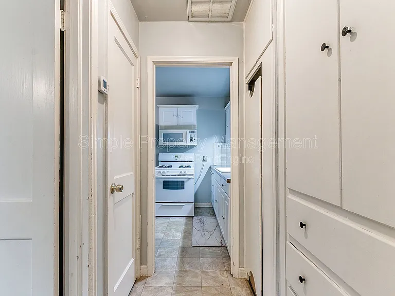 810 N Marshall Dr — Photo 15