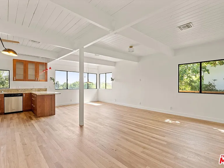 4950 Marmol Dr — Photo 12