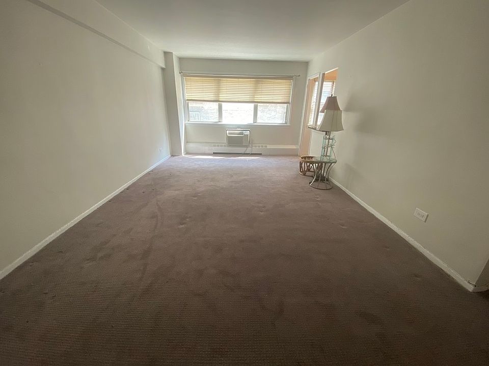 2nd image of 109-10 Queens Blvd #77E