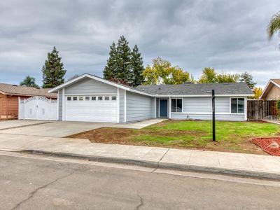 5292 W Hampton Way, Fresno, CA, 93722