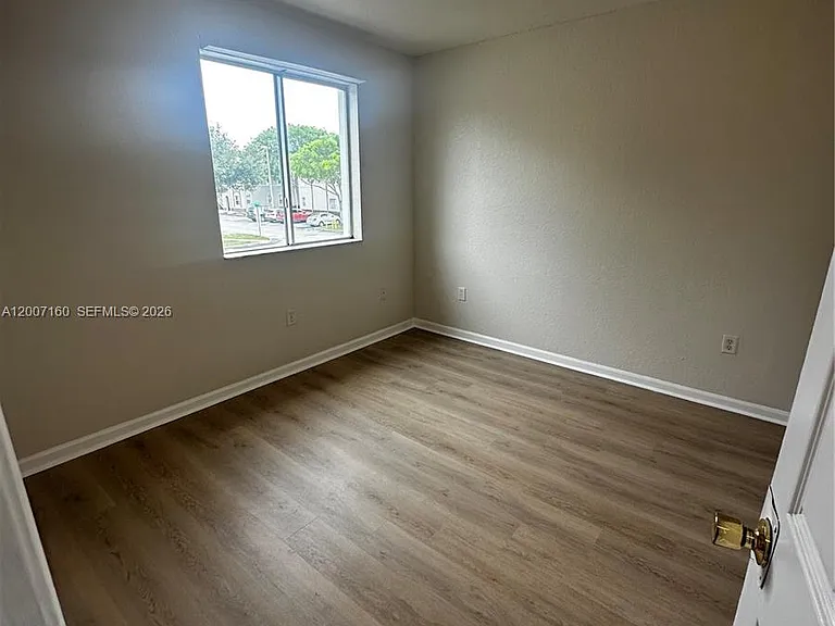 2812 SE 16th Ave #121 — Photo 14