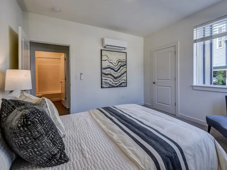 Orchard Place Townhomes — Photo 10