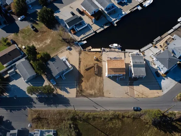 136 Bass Rd, Tuckerton, NJ 08087