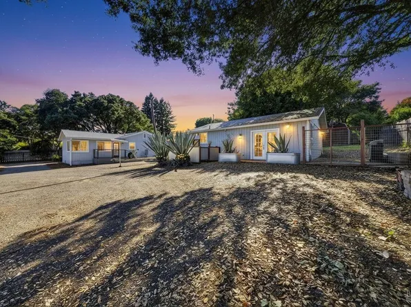 8813 - 8815 Petaluma Hill Road, Penngrove, CA 94951