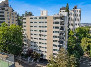 2211 SW Park Pl UNIT 202, Portland, OR 97205