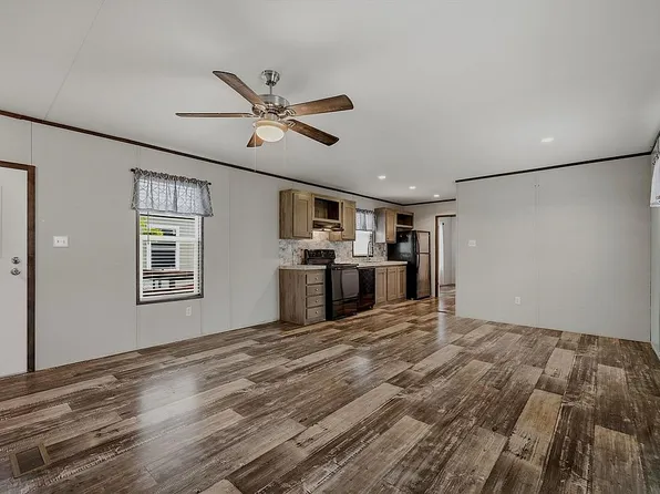 115 Collins Dr, Knollwood, TX 75092