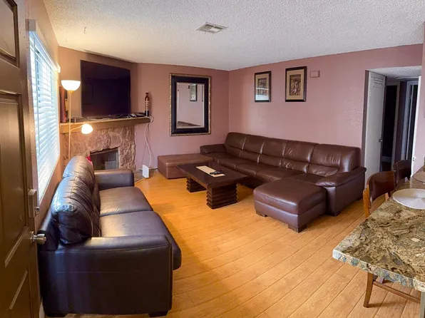 1108 N Cimarron Rd Unit 202, Las Vegas, NV 89128