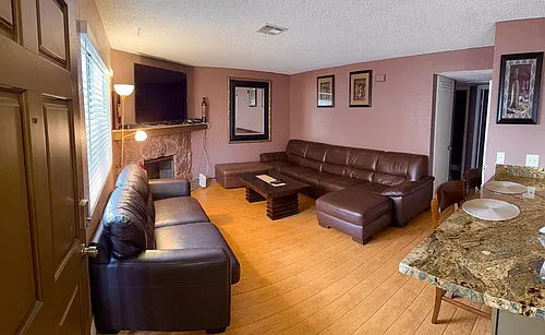 1108 N Cimarron Rd #202 Photo 1
