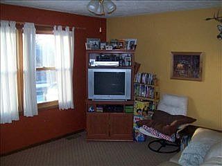 2nd image of 2331 Miller Rd