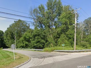 463 Mashamoquet Rd, Pomfret Center, CT 06259