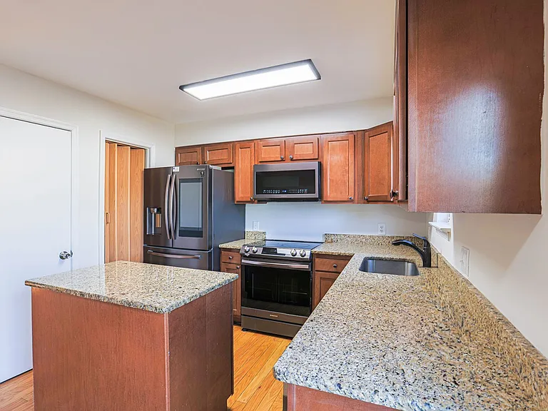 14 Luffing Ct — Photo 25