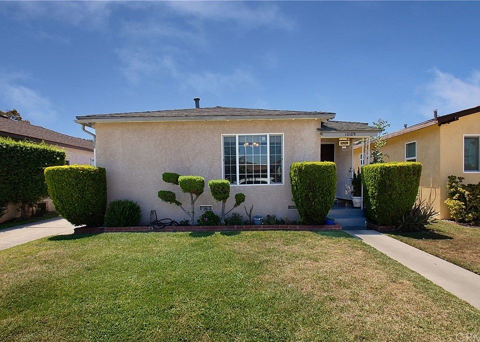 1st image of 10109 Rosewood Ave