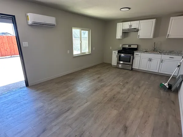 16145 I St #2, Mojave, CA 93501
