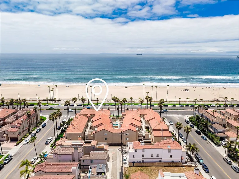 2000 Pacific Coast Hwy #108 — Photo 1
