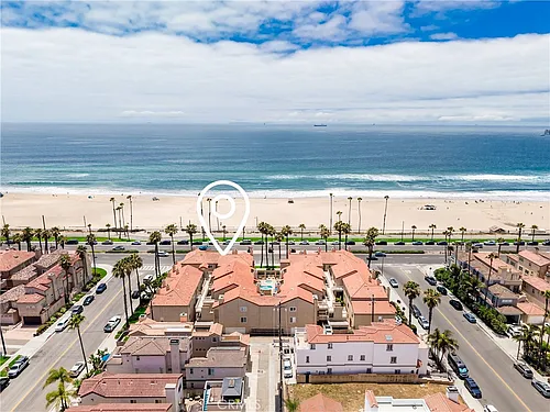 2000 Pacific Coast Hwy #108 Photo 1