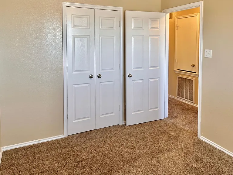 5607 Golf Mist #1 — Photo 16