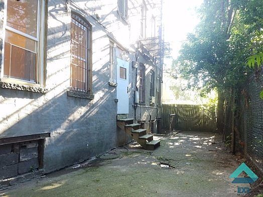 5th image of 709 Dekalb Ave APT 4K