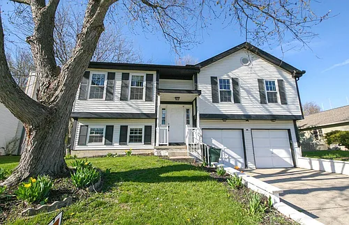 1080 Arapaho Ave Photo 1