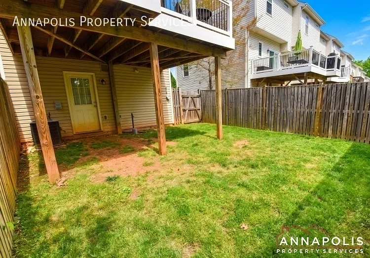 807 Croggan Cres — Photo 16