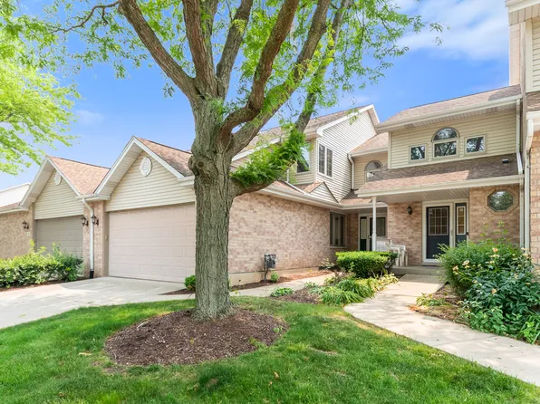 120 Grove Ct #56, Lemont, IL 60439