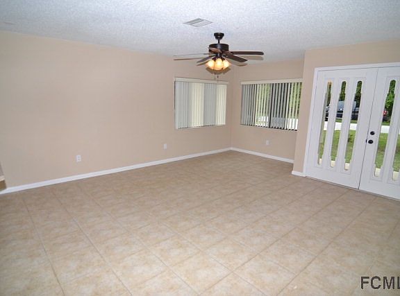 3rd image of 130 Breeze Hill Ln