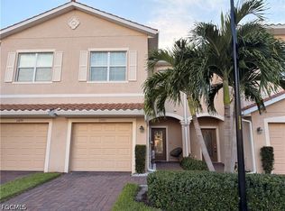 2703 Blossom Way, Naples, FL 34120