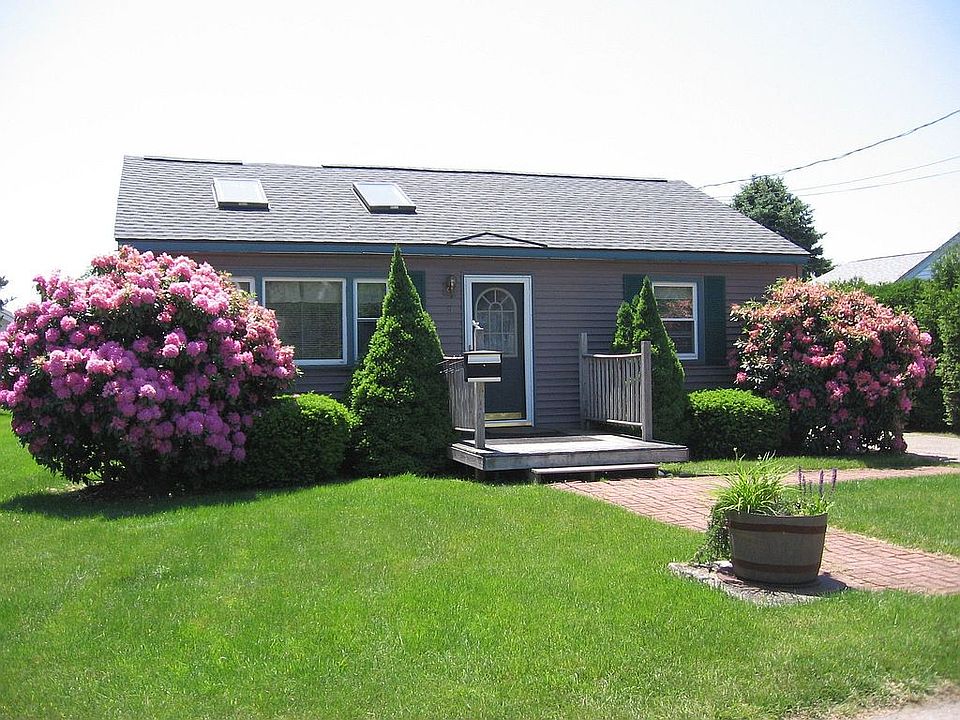 Quiet street-nice neighbors!